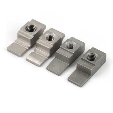 What Small Cabinet Fittings Actually Keep an Industrial Clausure Together?